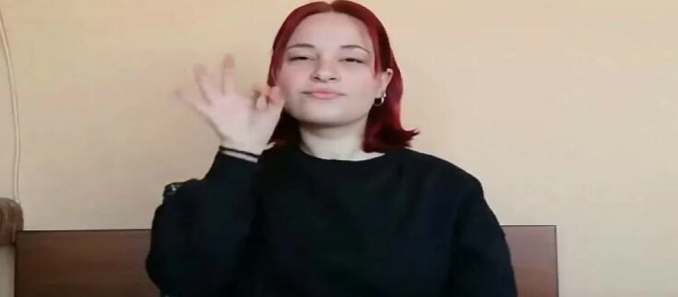 Υπέροχη πρωτοβουλία από οπαδό του ΠΑΟΚ: Τραγουδάει σύνθημα στη νοηματική γλώσσα (βίντεο)